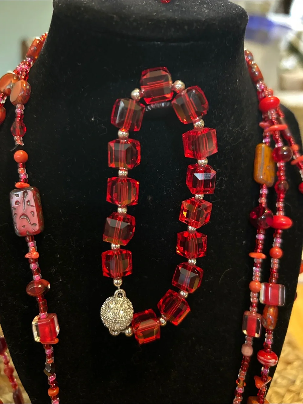 Elegant Red Beaded Women's Necklace and Bracelet & Earring Set